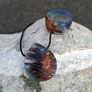 WORKSHOP - SPEZIAL - «Schmuck und Bild aus Harz und Holz»